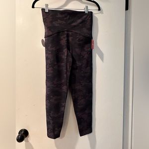 SPANX camo legging